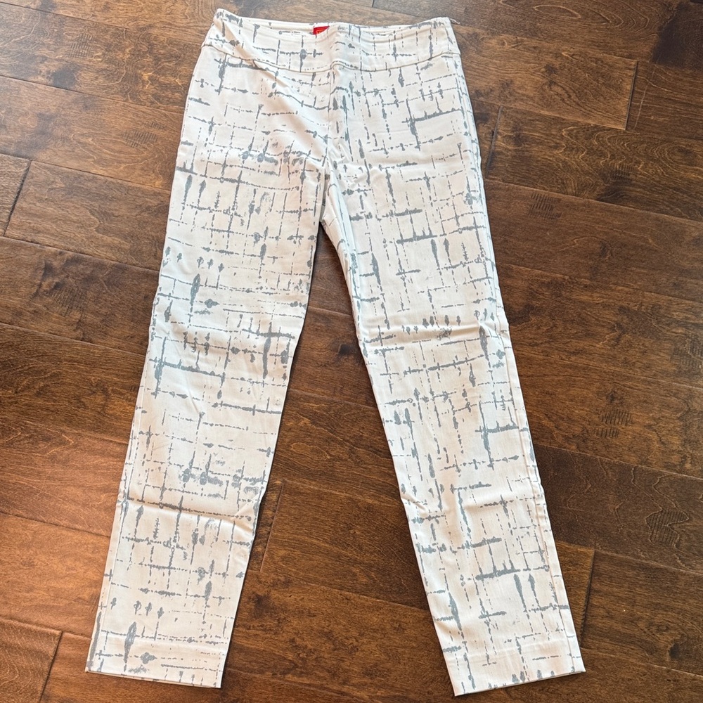 Krazy Larry White and Gray Patterned Pants
